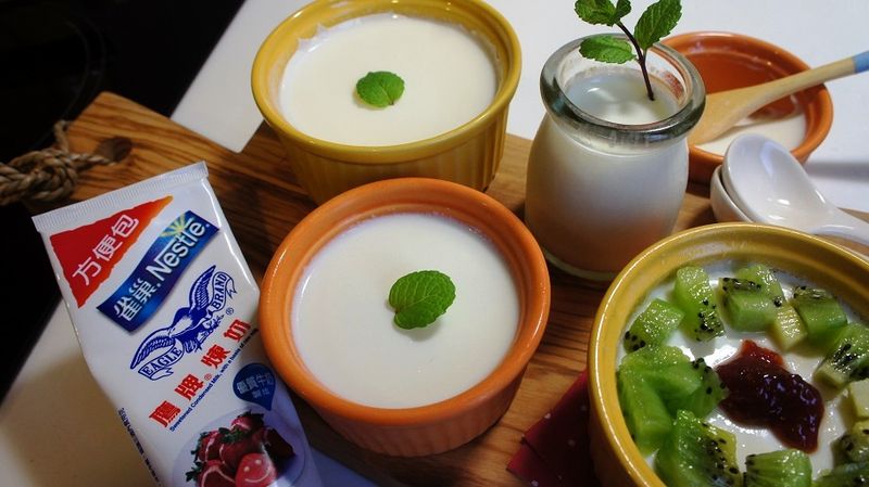 水果鮮奶酪~草莓就愛鷹牌煉奶