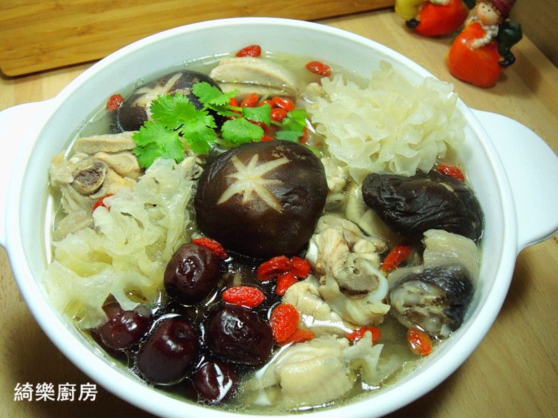 雪耳雞湯