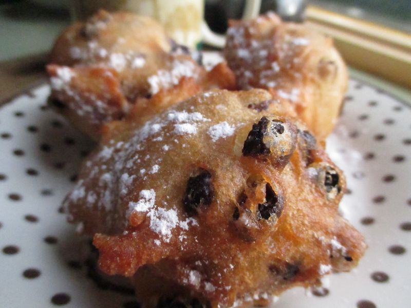 荷蘭傳統點心~炸球Oliebollen