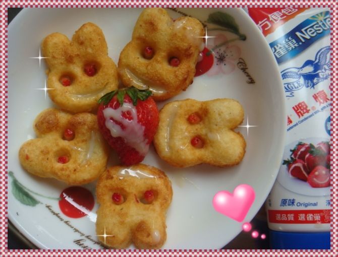 愛"煉"莓莓兔薯餅~草莓就愛鷹牌煉奶