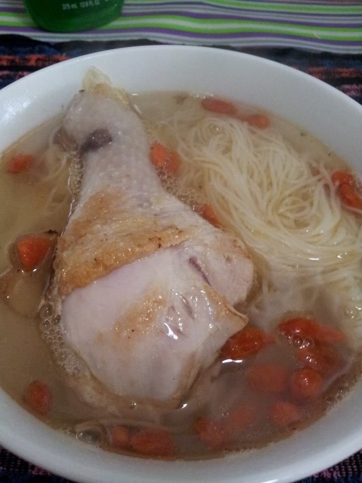 無負擔麻油雞麵線