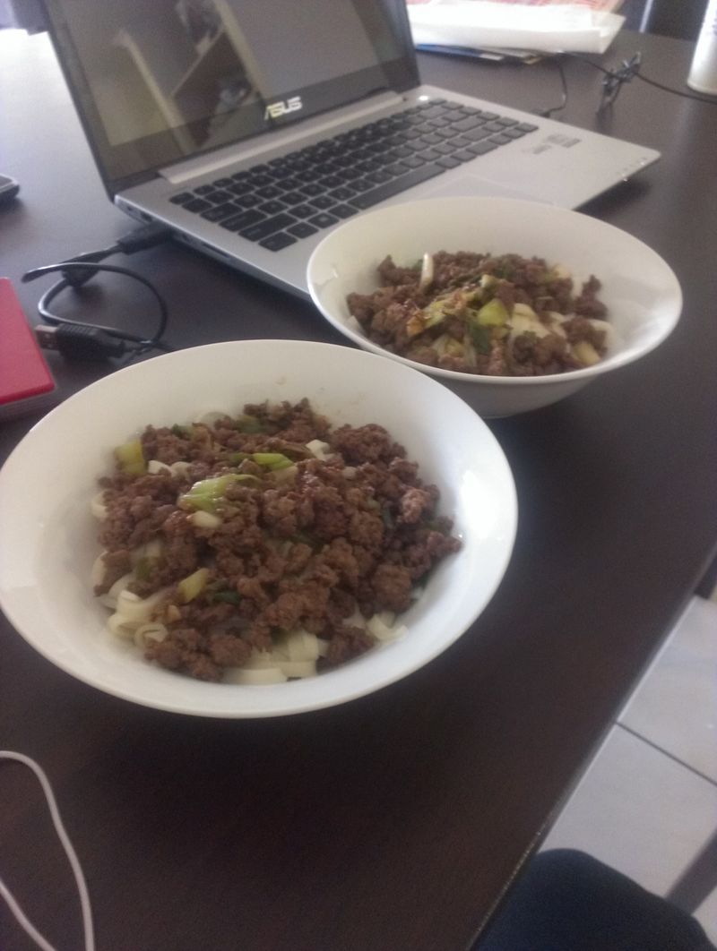 沙茶牛肉拌麵
