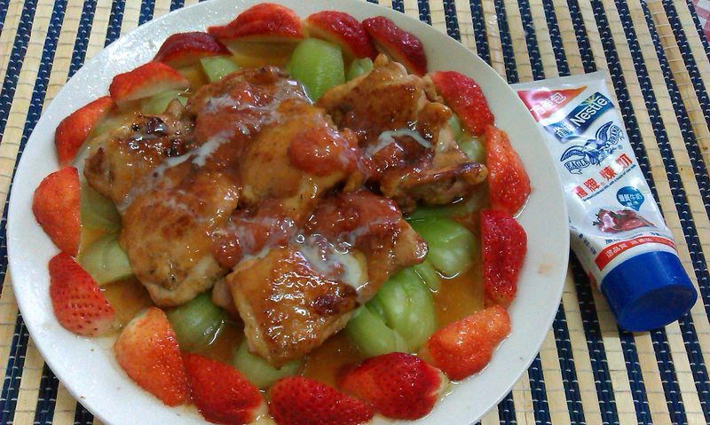 草莓乳雞排【草莓就愛鷹牌煉奶】