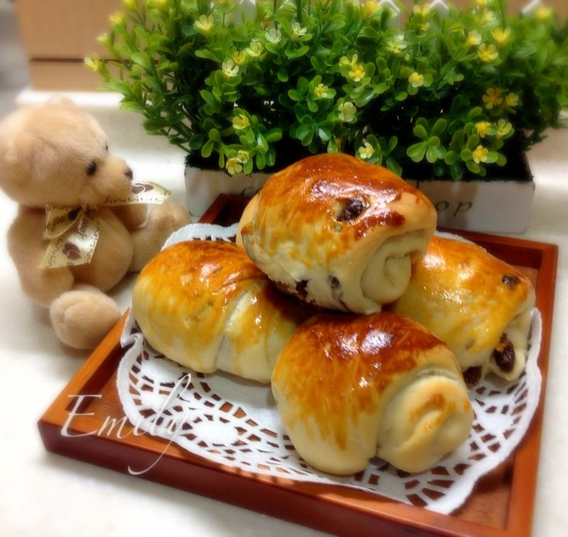 草莓乾麵包