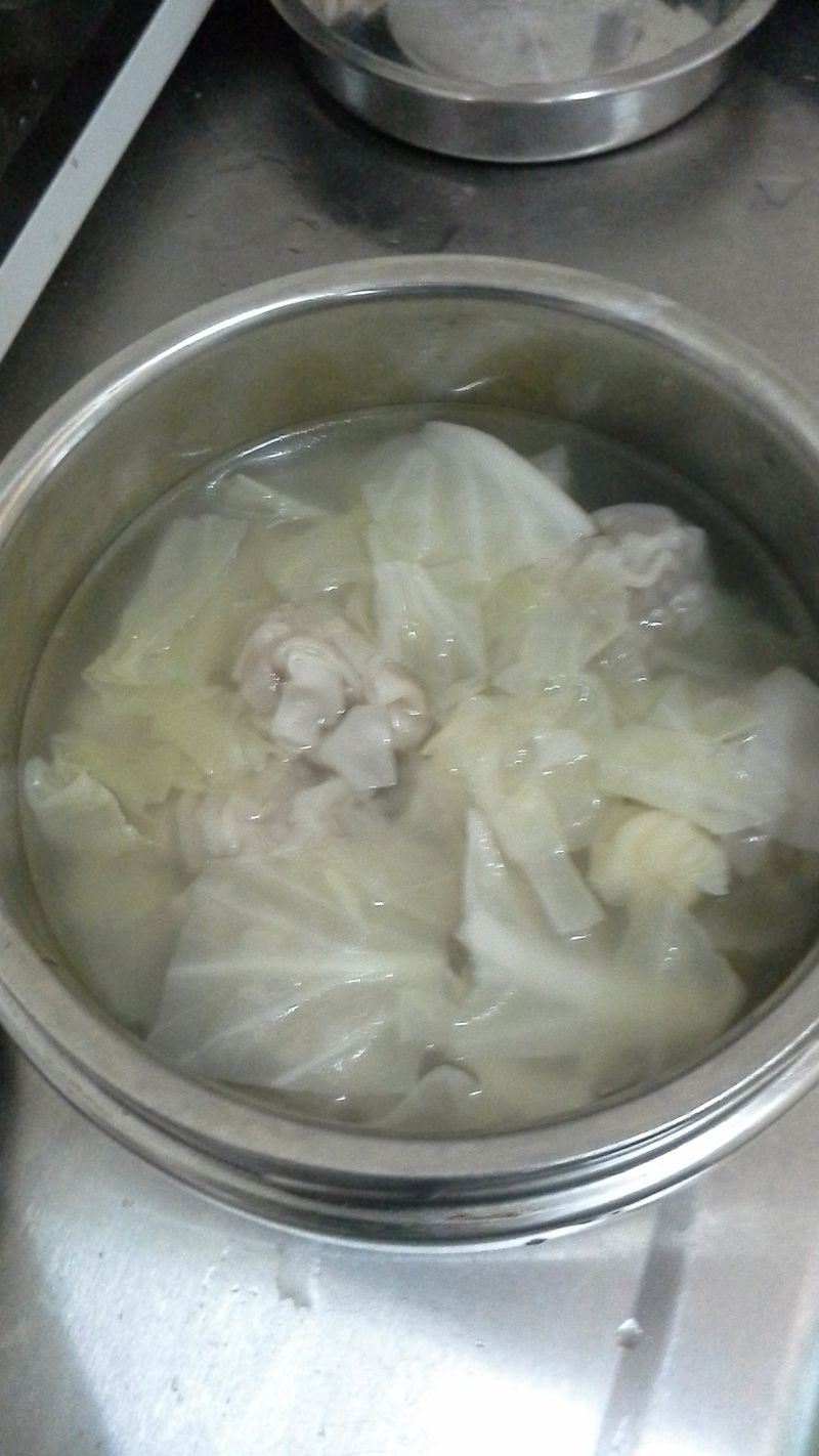 餛飩高麗菜湯