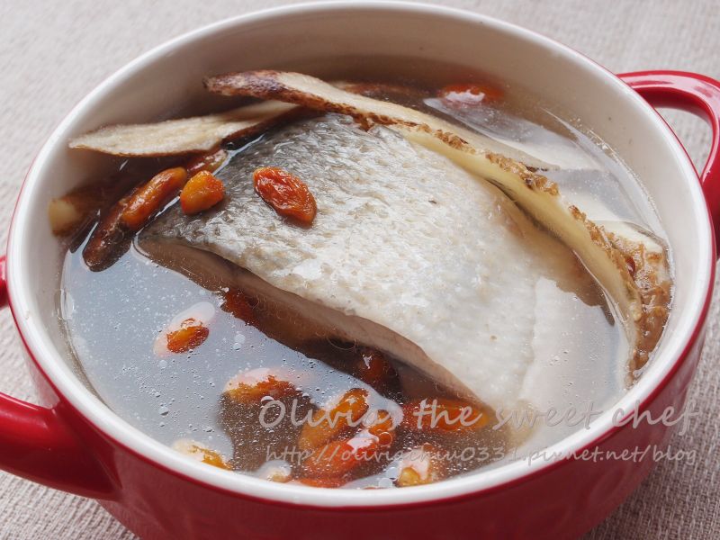 Olivia♥當歸黃耆魚湯-落建養髮料理