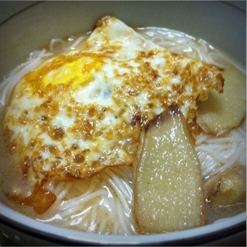 麻油雞蛋麵線