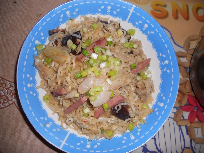 炒泡麵