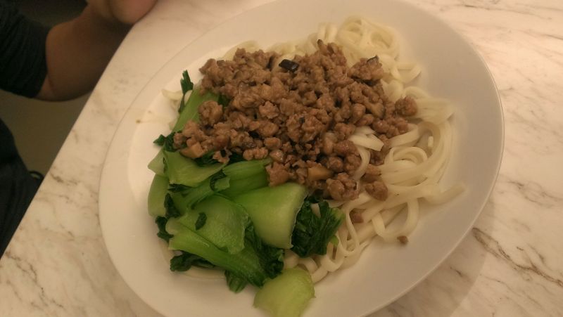 大家都會做的香噴噴肉燥麵㊣