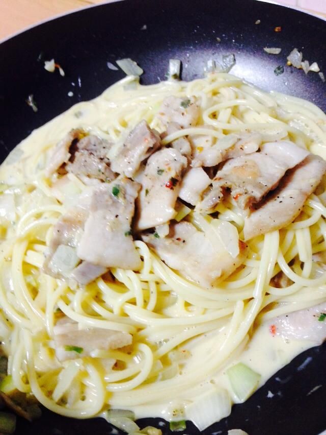 奶油霜降豬肉義大利麵