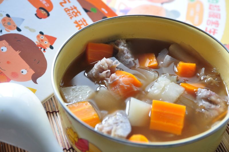 根莖類蔬菜湯【我的第一套好好吃吃食育繪本】
