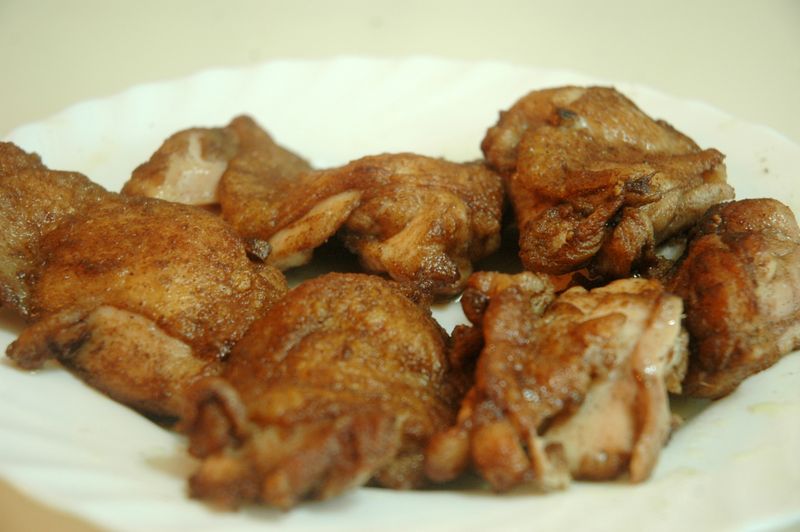 嫩煎香料雞腿  【飲食革命】