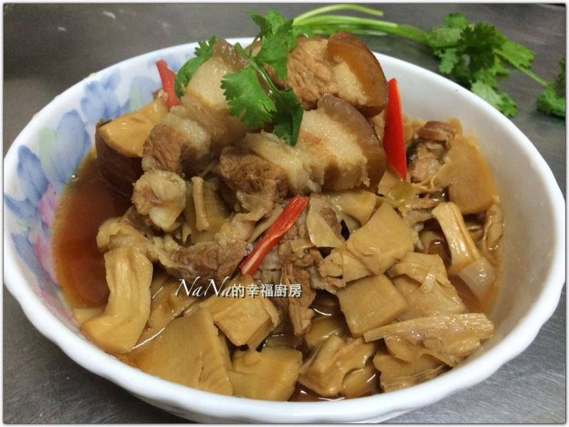 筍干焢肉