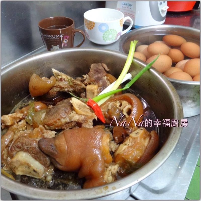 滷豬腳