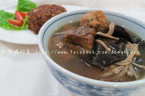 南洋風味肉骨茶
