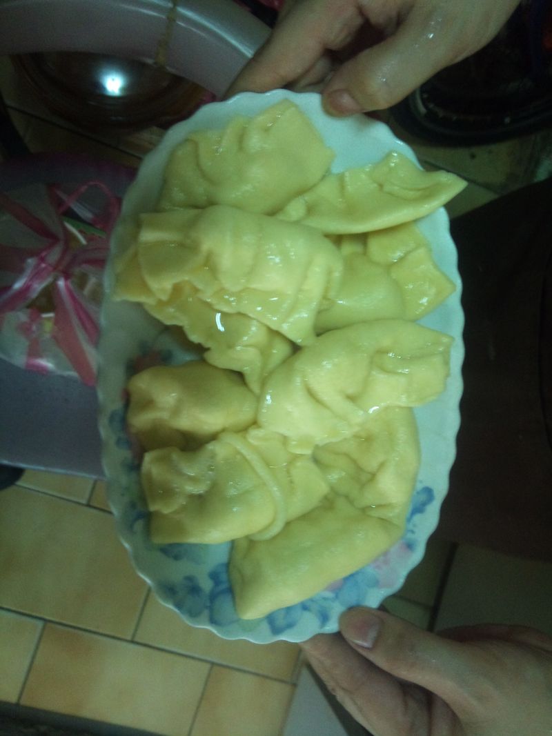 彩色水餃