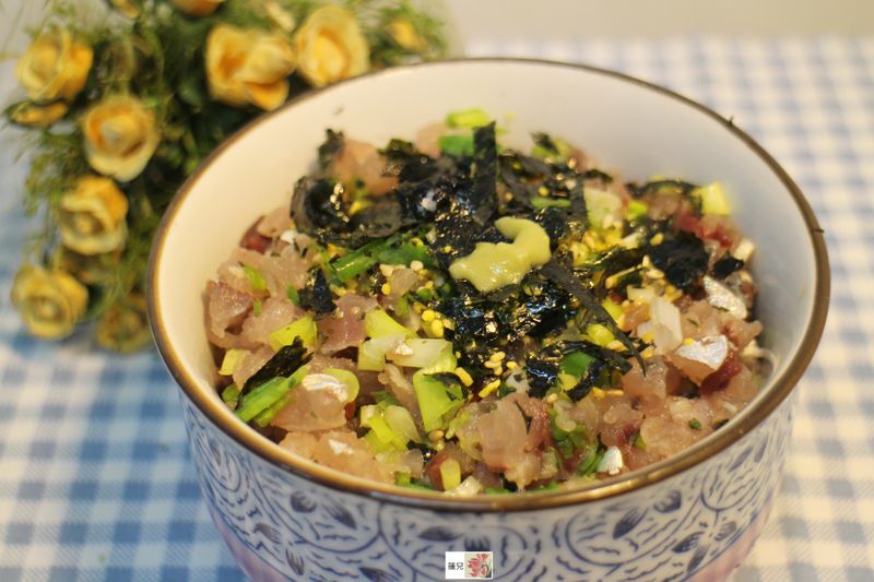 竹莢魚丼飯
