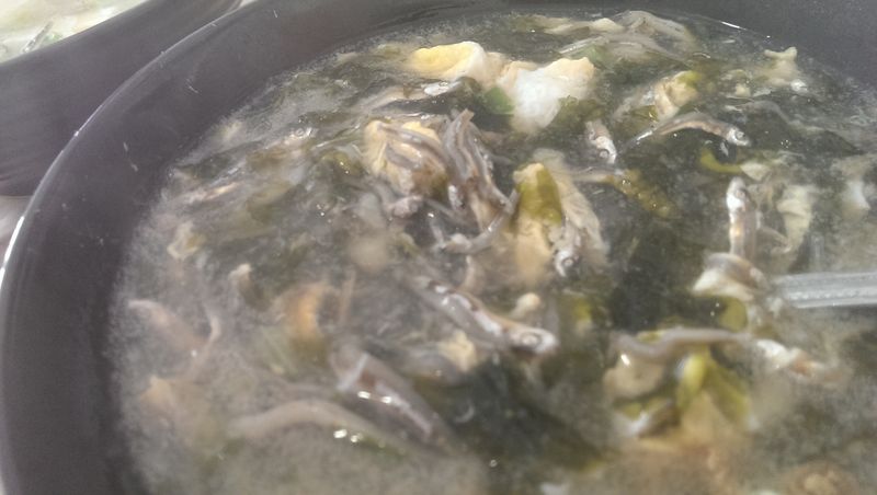 紫菜丁香魚羹