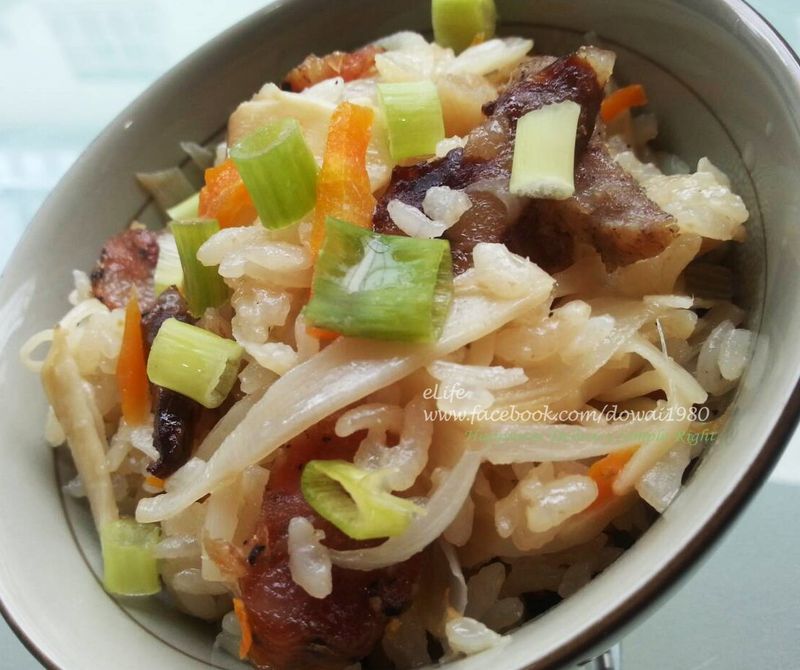 免動鍋~免炒~絕對簡單~竹筍臘味煲仔飯