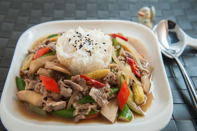 蠔油牛肉飯