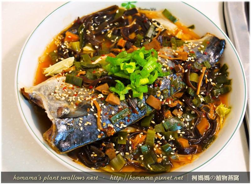 麻辣黑木耳蒸靖魚.柯媽媽の植物燕窩