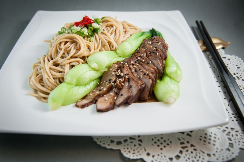 滷肉拌麵