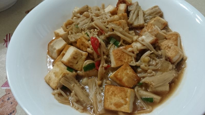 [豆類]金針菇燴豆腐