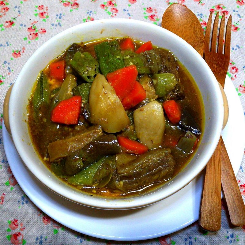 【桔香醬油】夏日時蔬咖哩燉牛肋