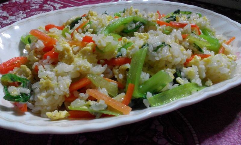 芥菜(刈菜)胡蘿蔔蛋炒飯【食在養生】
