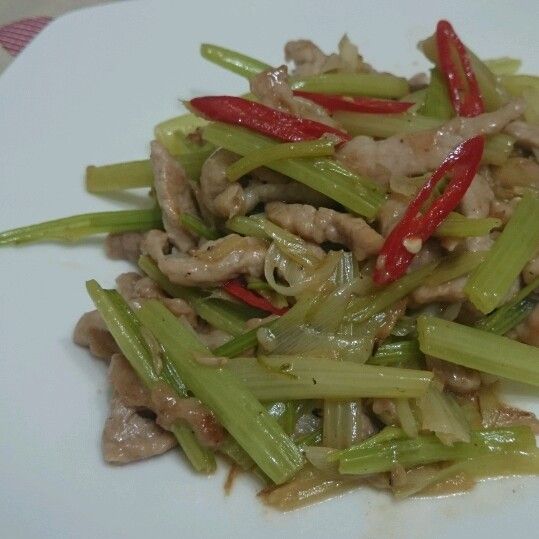 [綜合]芹菜肉絲