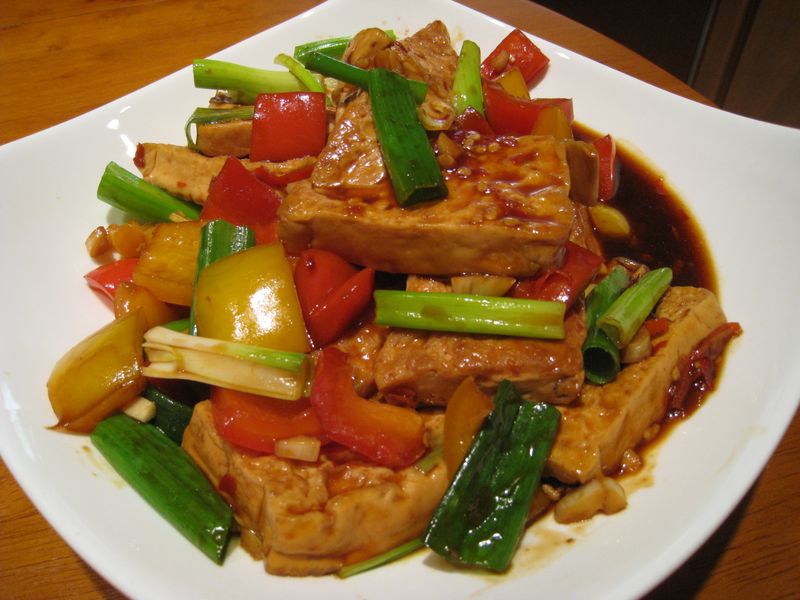 【粉豬兒】蔥香紅燒豆腐