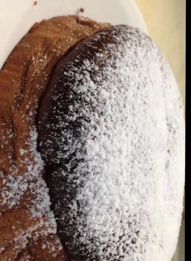 只要2種食材的巧克力蛋糕• ω •