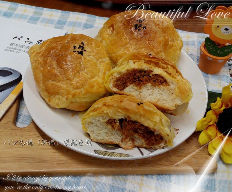 肉鬆起酥麵包-パンの鍋(胖鍋)製麵包機
