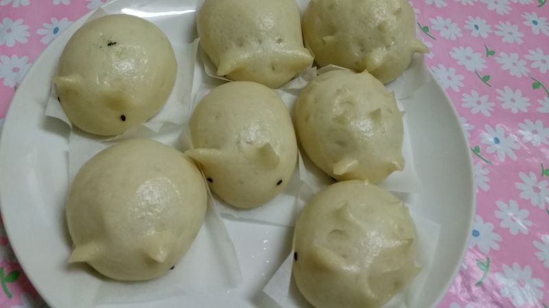 ㄚ芬的小廚房--刺蝟、兔兔芝麻包