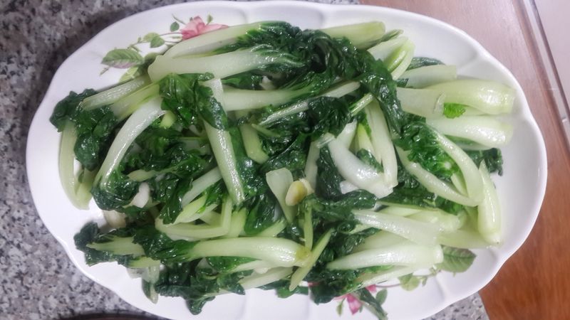 蒜炒牛奶白菜