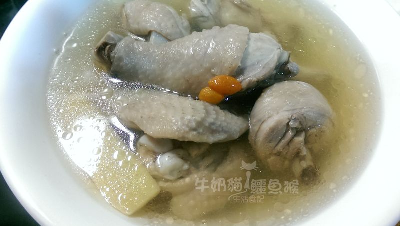 枸杞雞湯【電鍋料理】