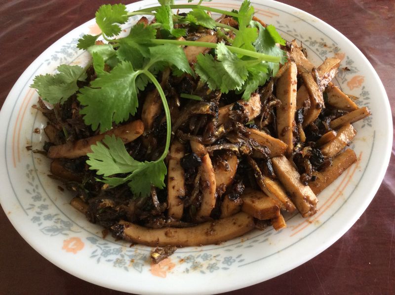 沙茶小魚豆干
