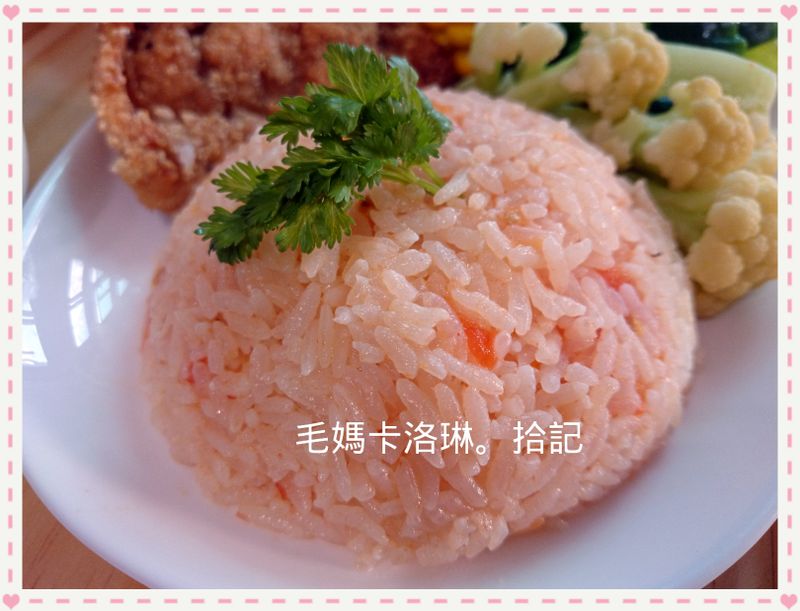 網路瘋傳簡單料理「一整顆番茄飯」
