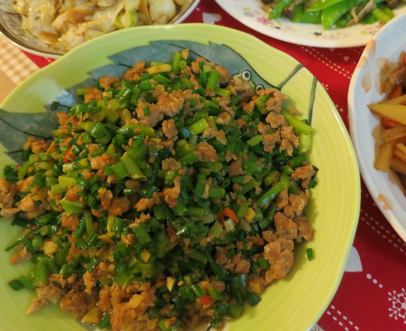 超下飯的韭菜炒肉末