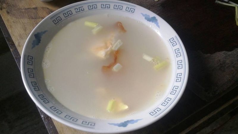 簡單做-煎蛋湯