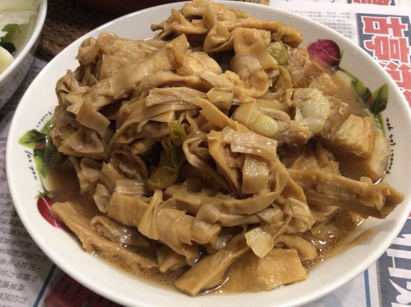 年菜預備[筍乾控肉]