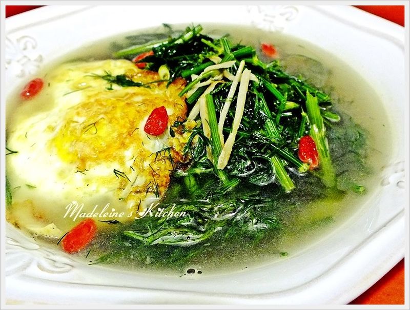 麻油茴香蛋包湯