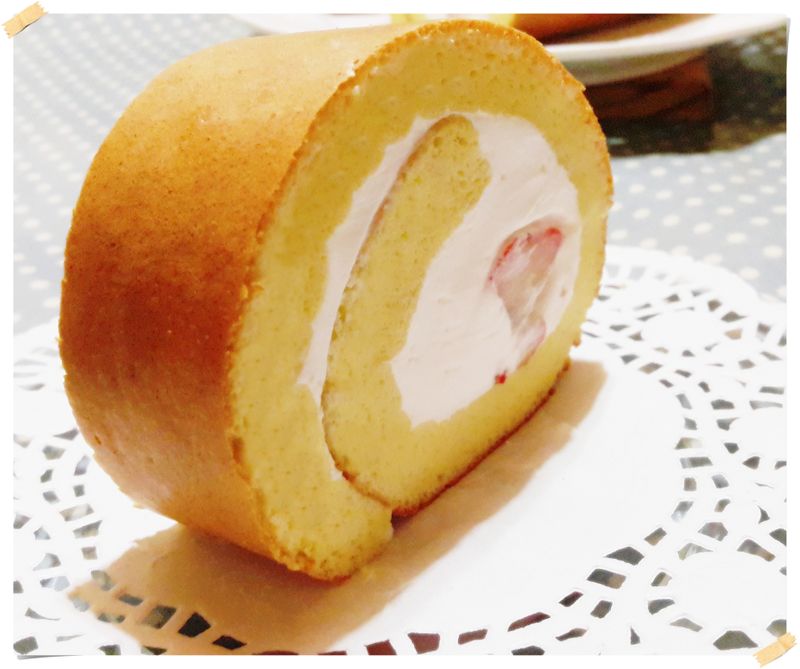 日式草莓棉花蛋糕卷