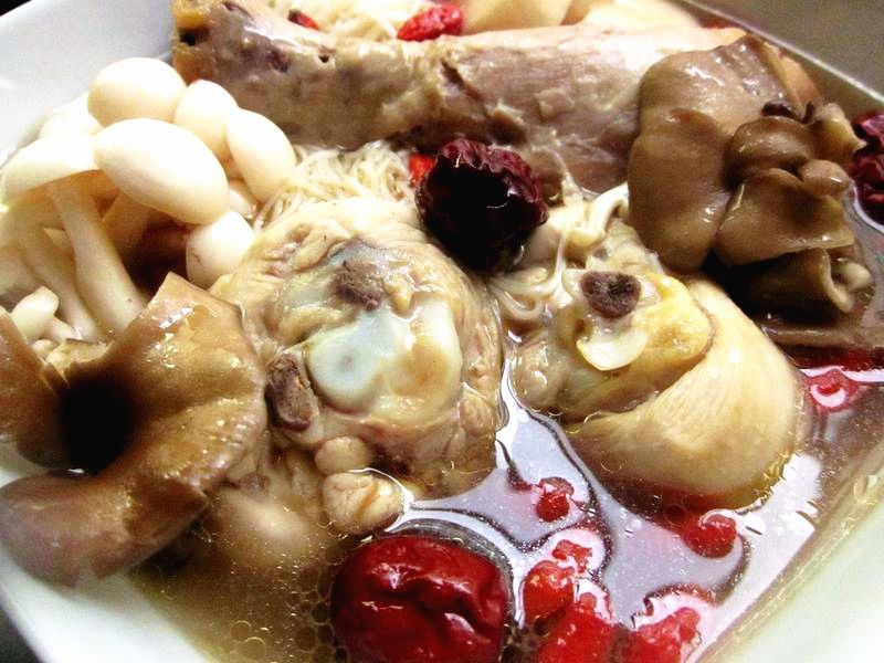 養生麻油雞菇菇鍋【小七食堂回家煮】