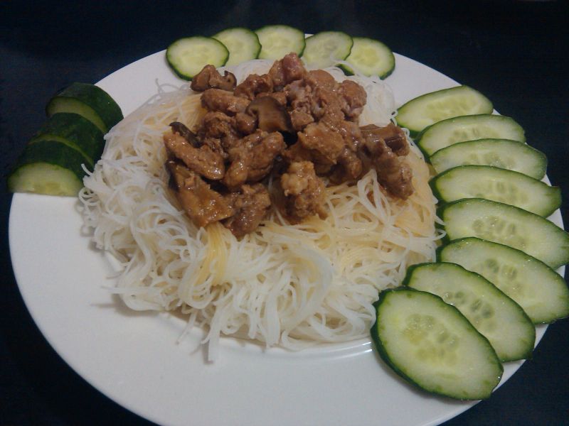 香菇肉燥米粉[輕料理/省事/懶人]