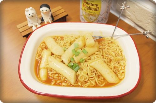 泡麵炒年糕~~韓國國民小吃!!