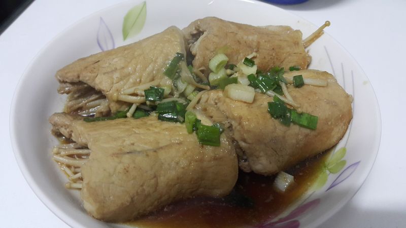 金針菇豬肉捲