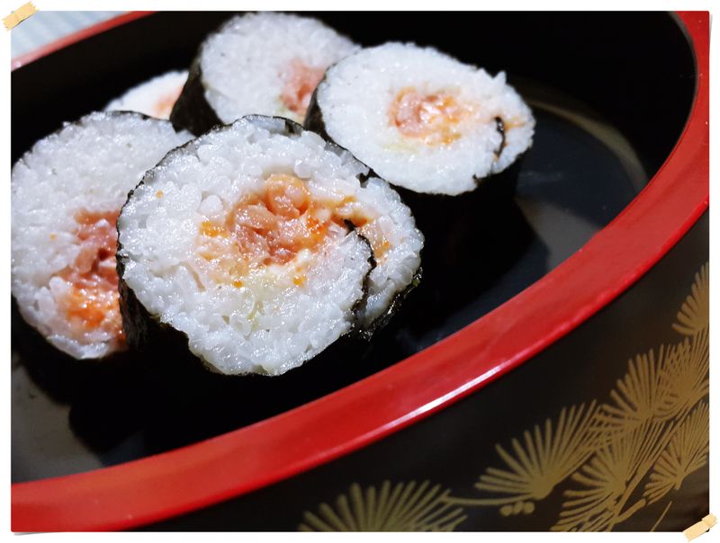 日式明太子鮭魚壽司捲