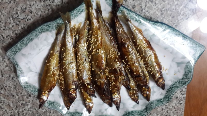 烤蜜汁柳葉魚