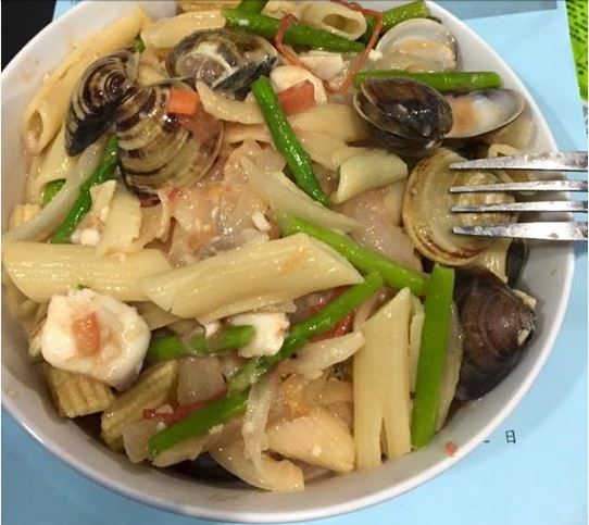 筆管海鮮麵